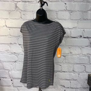 Oiselle jailbird tee NWT medium